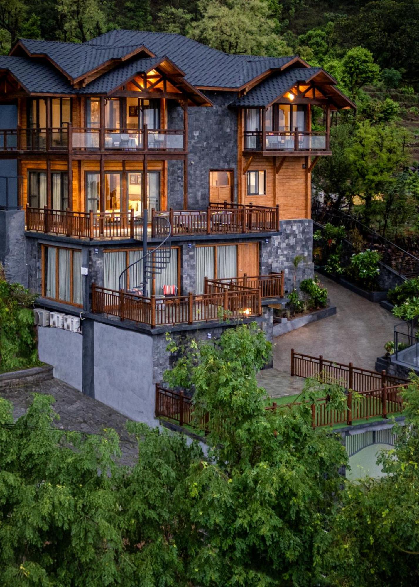 Ama Stays & Trails Kashi House, Rishīkesh Exteriör bild